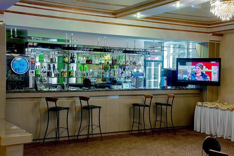 Astana International Hotel Almaty Ngoại thất bức ảnh