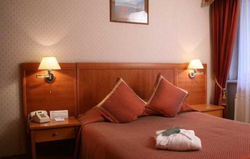 Astana International Hotel Almaty Ngoại thất bức ảnh