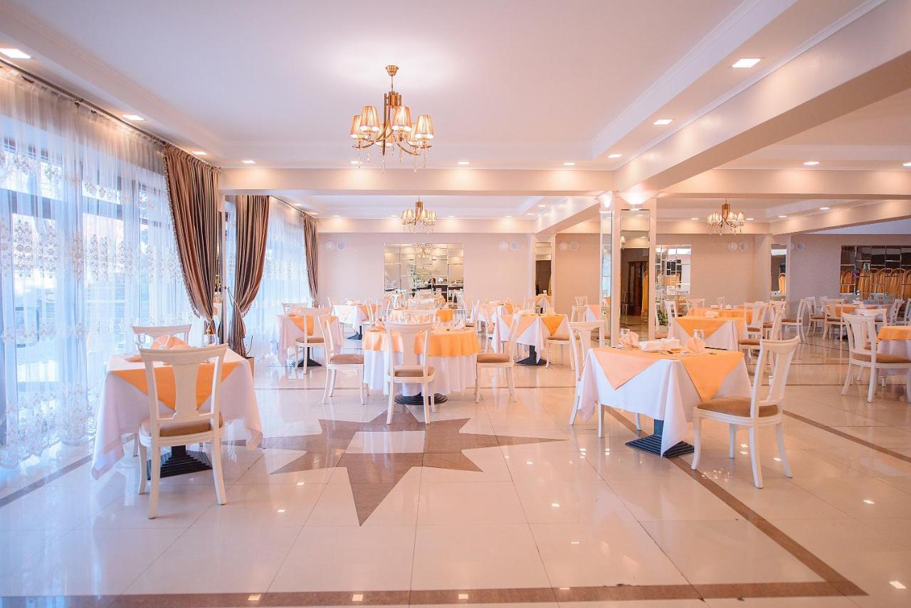 Astana International Hotel Almaty Ngoại thất bức ảnh