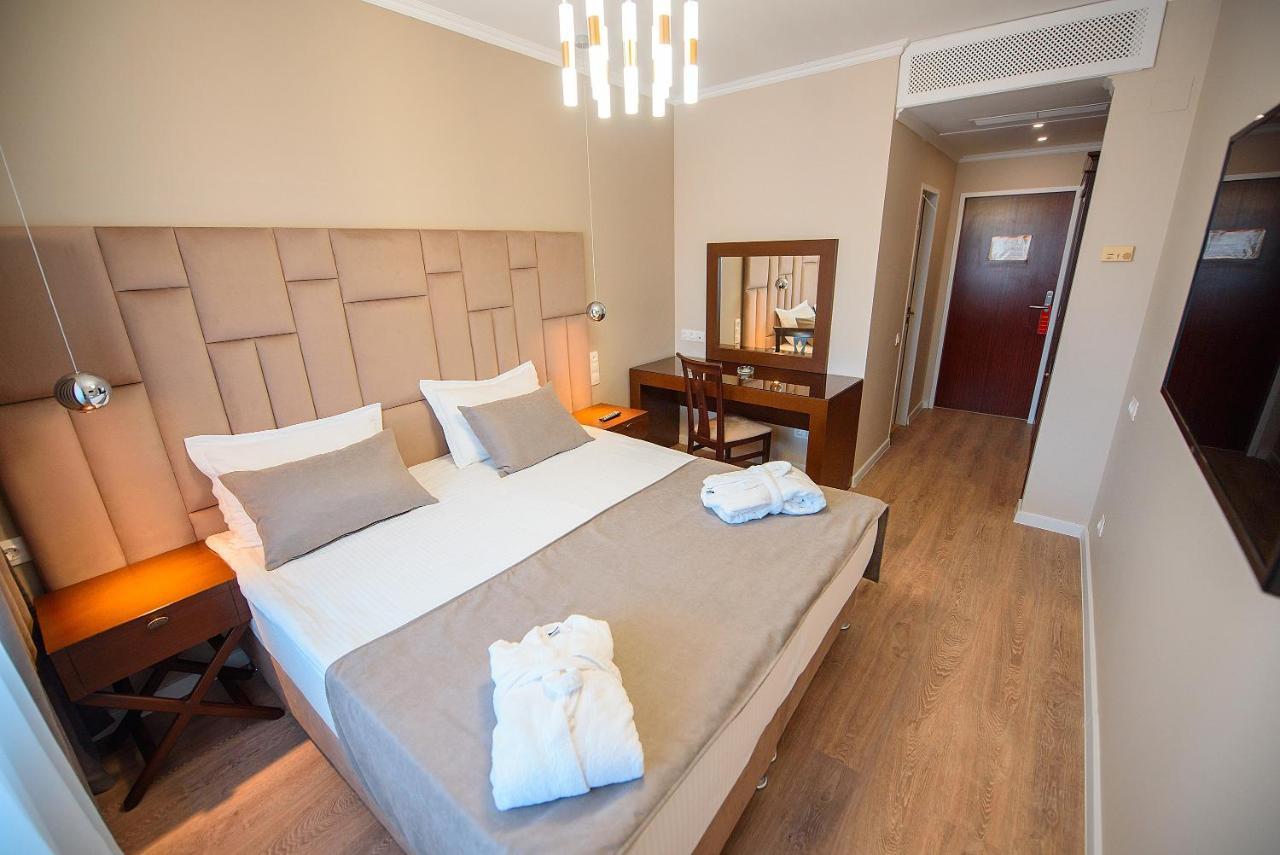 Astana International Hotel Almaty Ngoại thất bức ảnh